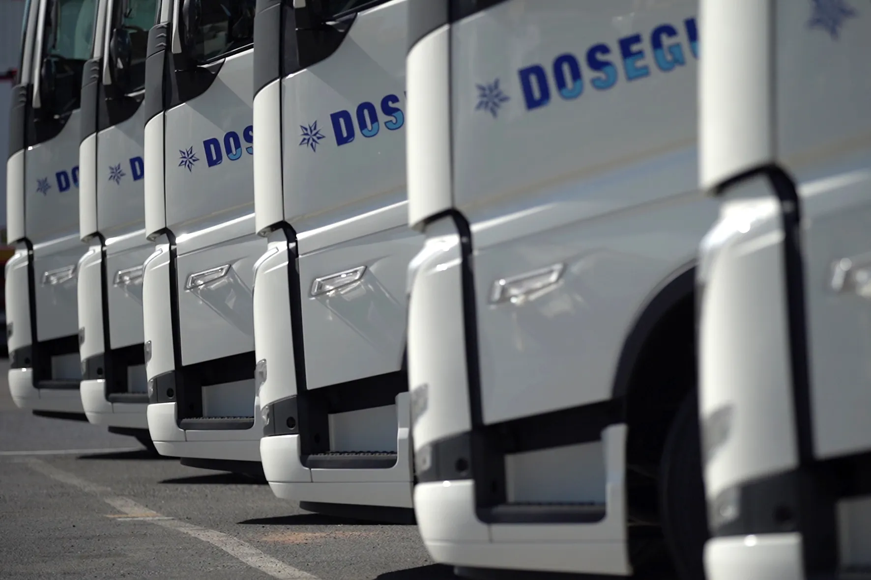 Refrigerated truck from the Doseguer fleet