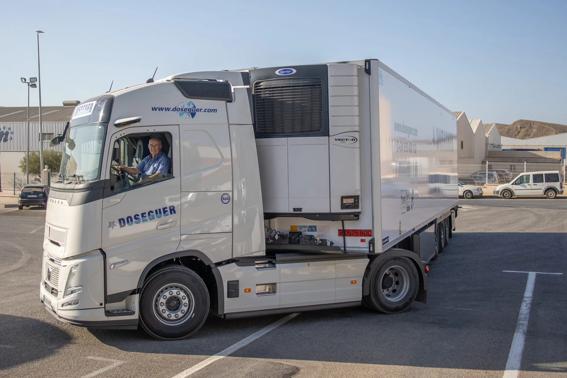 Doseguer refrigerated truck at the facilities